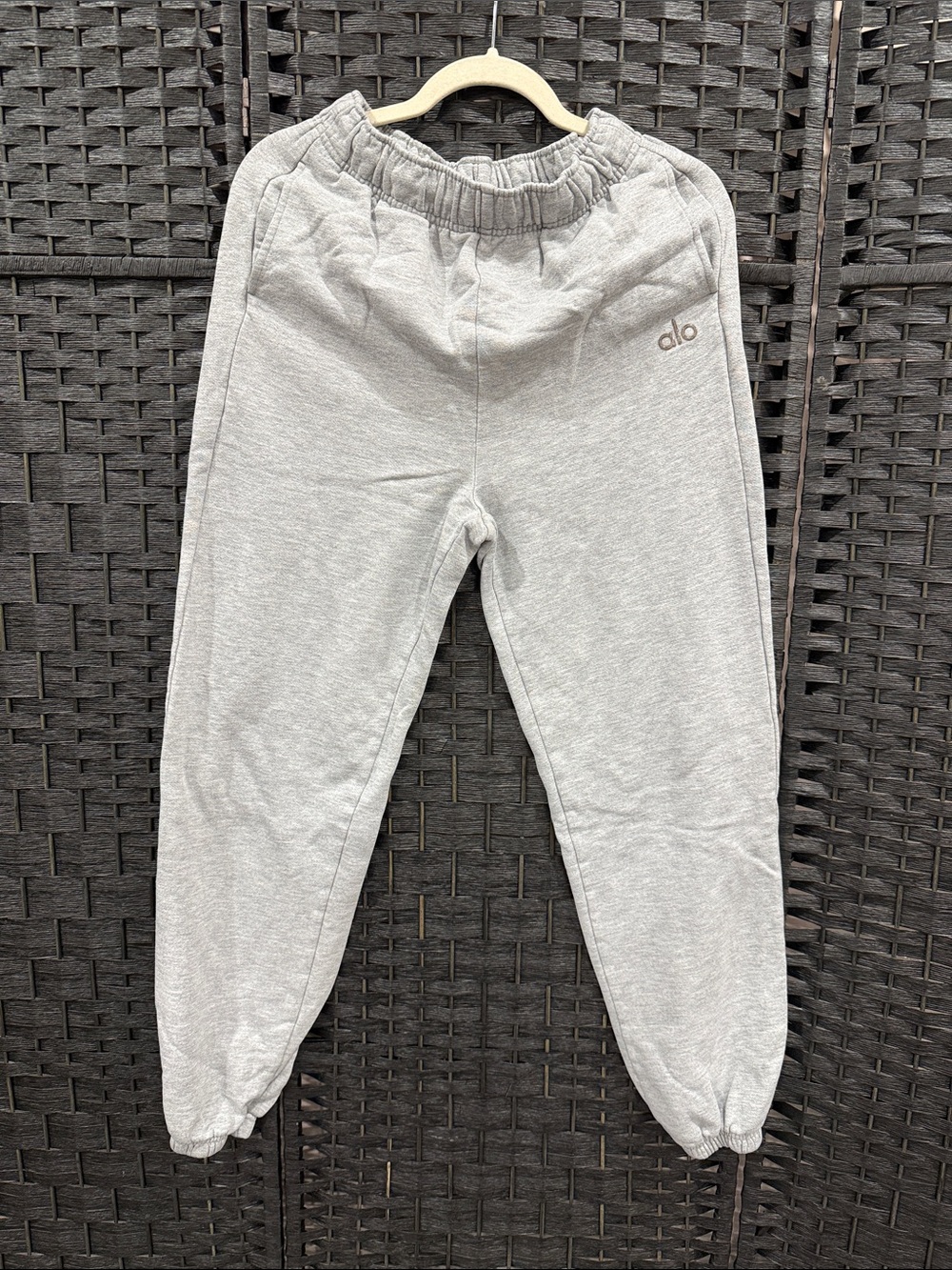 ALO Yoga Accolade Heather Gray Jogger Pants
